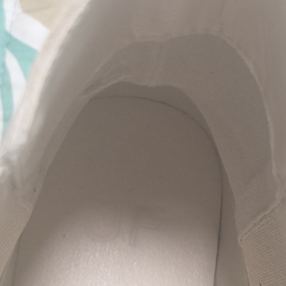 JustFab Cream Winter Boots - Picture 2 of 6